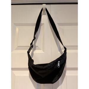 EastSport Fanny Pack Waist Pack Bag Black